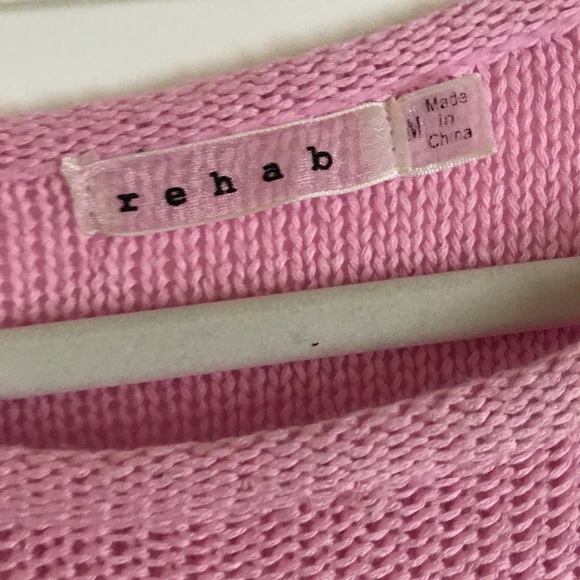 Pink sweater with sequin elbow patch - Picture 2 of 4